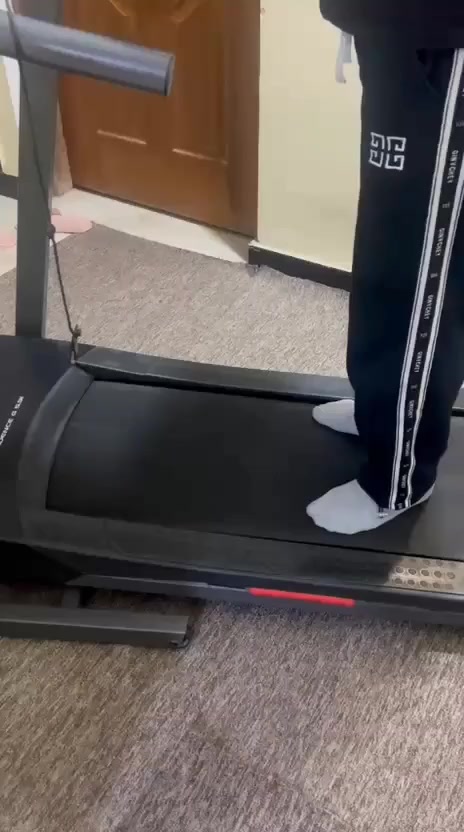 جهاز جري للبيع يتحمل وزن ١٢٠ استخدام قليل
سعره 225 وبيه مجال ***********
