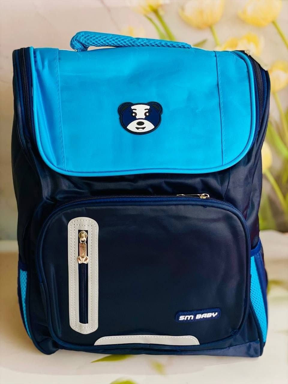 حقيبة ظهر مدرسية أرثوبيدية الباندا للأطفال مضادة للماء للبنين والبنات 🎒

اجعل طفلك يبدأ عامه الدراسي براحة وأناقة مع هذه الحقيبة المدرسية الأرثوبيدية المصممة خصيصاً لتناسب الأطفال في المرحلة الابتدائية. توفر دعماً مثالياً للظهر بفضل تصميمها المريح، مع خامات عالية الجودة ومظهر ممتع للأطفال.

المميزات: ✅
✔️ تصميم أرثوبيدي مريح: يساهم في حماية ظهر الطفل وتحقيق توزيع متوازن للوزن.
✔️ مناسبة للبنين والبنات: تصميم موحد (Unisexe) بنقشة لطيفة من آثار أقدام الحيوانات.
✔️ مقاومة للماء: خامة نايلون قوية ومضادة للماء لحماية المحتوى.
✔️ عملية وسهلة الاستخدام: مزودة بسحاب + قفل للتأمين.
✔️ سعة مثالية: مناسبة للكتب، الأدوات المدرسية، وزجاجة الماء.

تفاصيل الحقيبة🔥
الحجم: 43 × 30 × 15 سم
الوزن: حوالي 0.65 كغ
المادة: نايلون مقاوم
نوع الإغلاق: سحاب +قفل

السعر 15الف
🚘يوجد خدمة توصيل لجميع محافظات العراق ٤ الاف🚘


**إذا كنت صاحب هذا الإعلان وتريد حذفه لأي سبب، رجاءا أرسل رسالة إلى الدعم الفني**