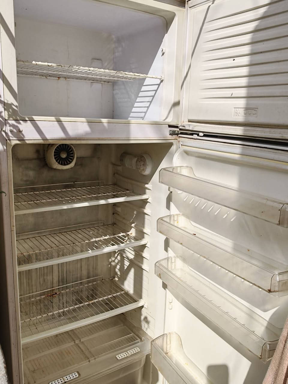 ثلاجة للبيع
العنوان بغداد حي الجامعة
المرسلات


**إذا كنت صاحب هذا الإعلان وتريد حذفه لأي سبب، رجاءا أرسل رسالة إلى الدعم الفني**