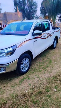 هايلوكس ٢٠٢٤ • كويتي • رقم القادسية