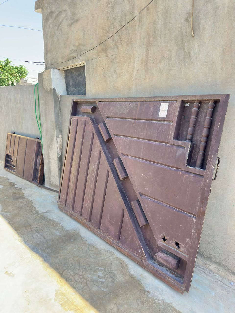 باب للبيع تكمه درجه اولى عرض 3 أمتار طول 170 سعر 125 بي مجال قليل للاستفسار ***********
