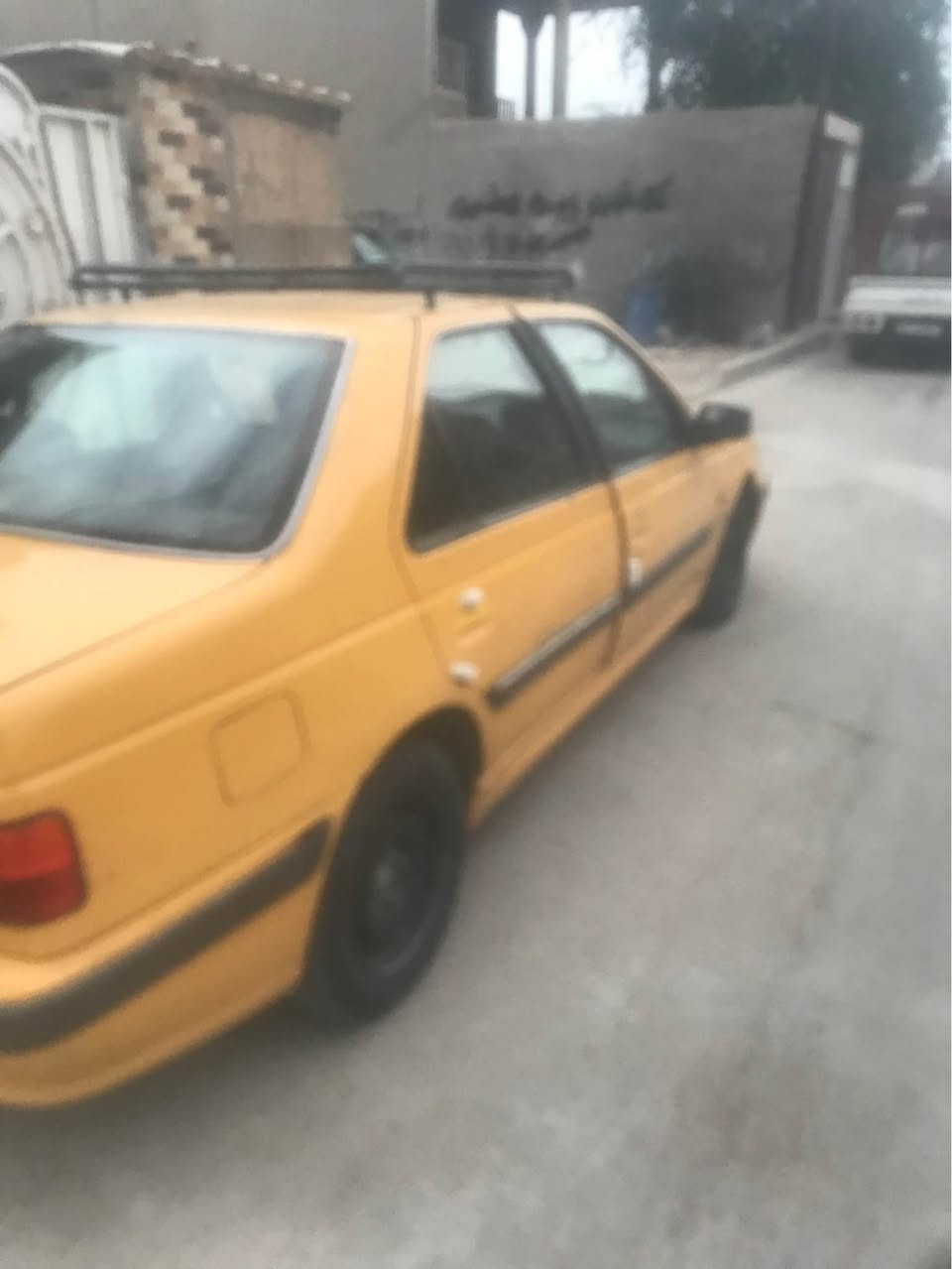 بيجو بارص ٢٠١٥ بلاديه مكينه وكير وداخل كله نضيف غرامات هيئه اني اتكفل بيها السعر ٣٢ 
الرقم *********** بغداد / الشعب بغداد, العراق
