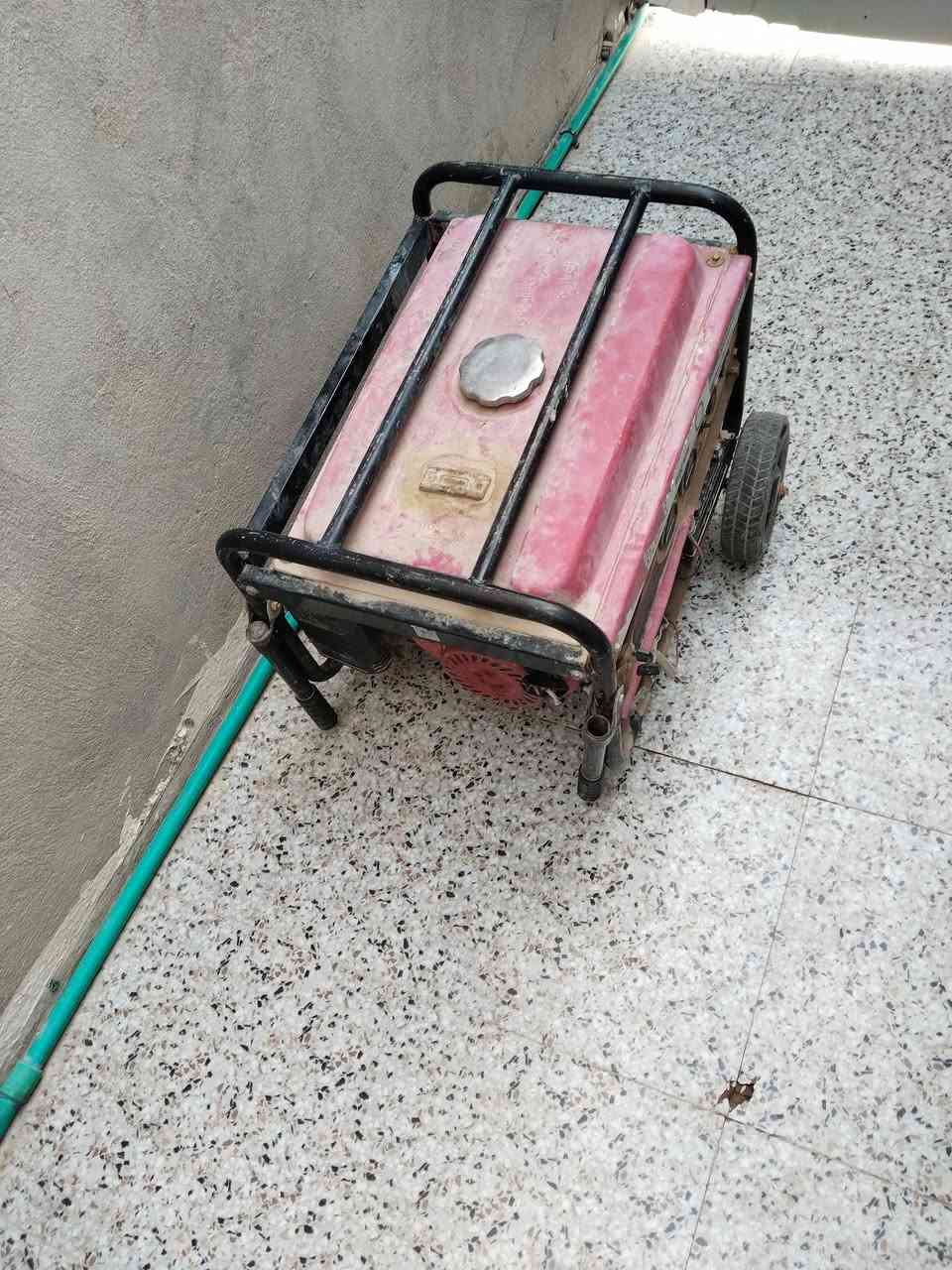 البيع شرط شغل  جره وحده 100 بيه مجال. ***********
