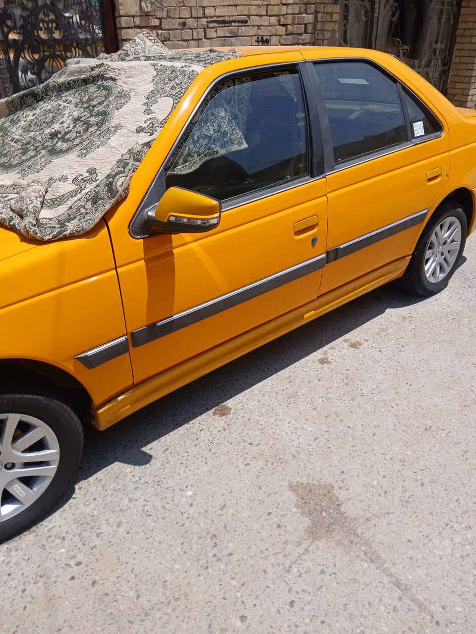 السلام عليكم بيجو بارص للبيع بالاقساط موديل ٢٣ مكفول من الصبغ والبارد والمحرك والكير بية ٣ رصعات خفيفه جدا مقدمة ٣٥ والباقي أقساط كل شهر ٣ ورقات العنوان الامين الثانيه موبايلي ***********
