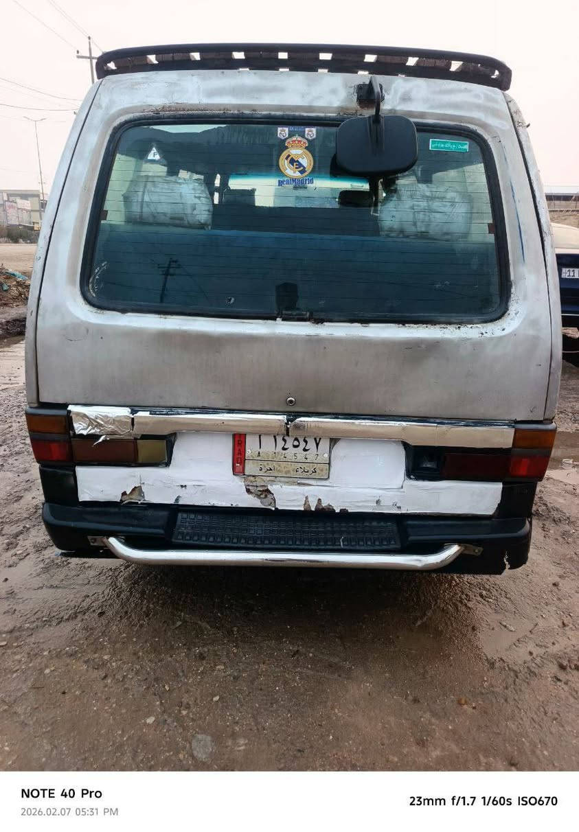 سلام عليكم كيا بستا لبيع موديل 94 
محرك بس تنقيص واكسن وكير مكفولات مطلوبه مرور 100 وهيئه ما عليها بس خط وبحث السعر 25 وبيها مجال مكاني بابل المسيب 
***********
‏‪***********‬‏
