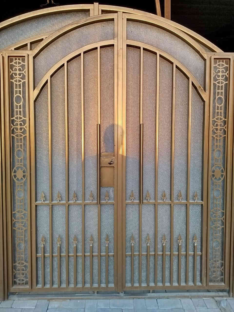 سلام عليكم اخوكم حداد متنقل وشغلي هندسي ودرجة أولى بيبان وشبابيك وسقيف كسبان وسندويج  وكفت لعمال اتصل وتدلل ***********
