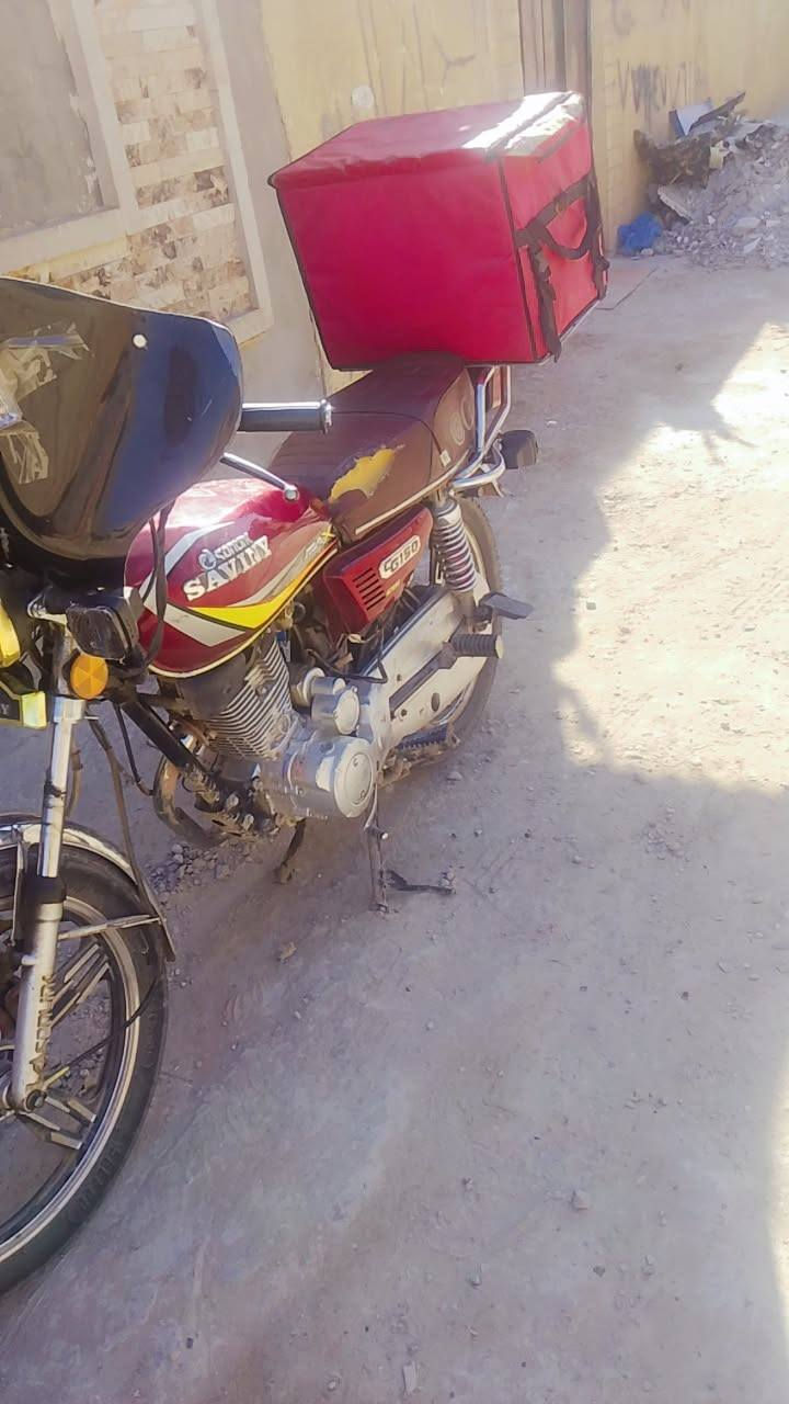 سلام عليكم شباب درجة يراني للبيع السعر 650وبية مجل بسيط الدرجة مكفولة كفلة عمة لي حب يتوصل ويية هذ الرقم العنوان بغداد الامين الثاني ***********
