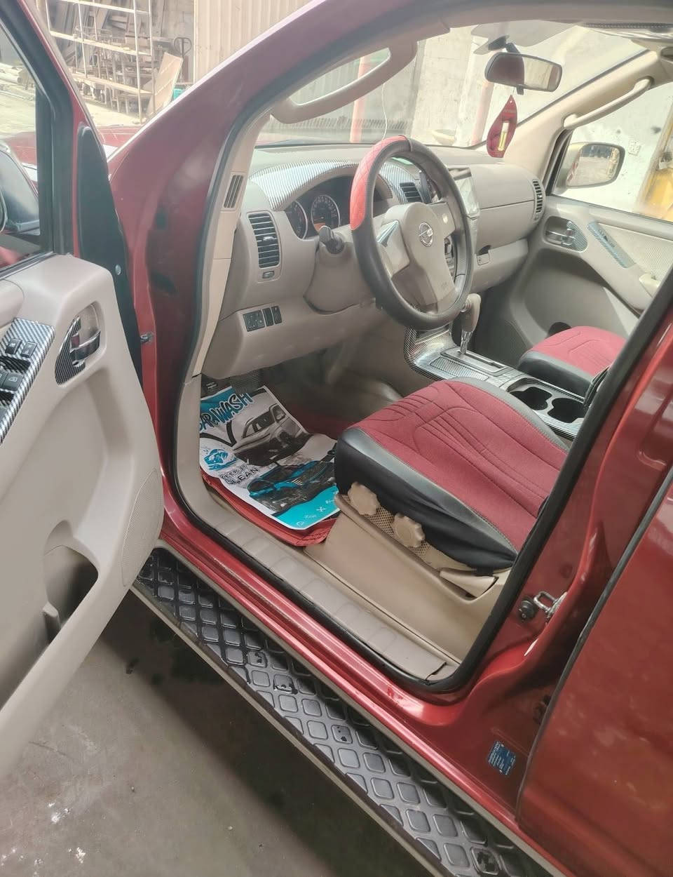 السلام عليكم
من رخصت الادمن
سياره نسيان باتفندر 2008 خليجي
السياره ما بيها اي نقص مكينه خير من الله
تخم تاير جديد
صدر خلفي امامي كير مكينه تبريد مكفول
السغر 75 بيها مجال بسيط
العنوان بغداد ***********
