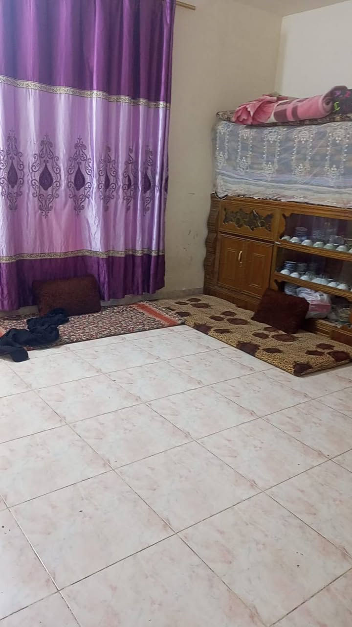 بيت للبيع في الصقلاويه الشهداء الاولى 
طابو صرف 
يبعد عل شا ع العام 50 متر 
مساحه البيت 300 متر  طابقين 
12×25
البناء طابوك
بي غرفتين ومطبخ وصاله  وديوانيه وكراج
 وحديقه
طابق ثاني 2غرفه وصاله 
فول سيراميك 
شارع 10 نافذ عل شارع الخدمي وعل شارع15
فول الخدمات 

السعر تعال خاص او راسلني وتدلل
تفاصيل البيت اكثر في الفديو 
‭
🔖عندك عقار وتريد تبيع لا
 تحتار راسلنا فقط 👇
📍عنوان المكتب صقلاويه  . شهداء ثانيه مقابل جامع عبد القادر الكيلاني 
للاستفسار مراسلة الصفحة او الاتصال 
*********** اتصال +وتساب
*********** اتصال +واتساب
🥇# مكتب كمال للعقار  

....... #عقارات #الفلوجة #بغداد #بيوت #الانبار #عقارات_الانبار #قطع #عقارات #بغداد #فلوجة #الفلوجة #الفلوجه #الانبار #الرمادي #مجلس_النواب_العراقي #البرلمان_العراقي #المنصور #عقارات_بغداد #عقارات_الانبار
