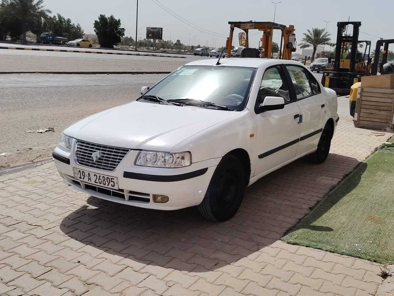 سلام عليكم سمند 2010 محدثة 17 كير ومكينه حداديه تبريد جاهزه للأخير بيه بس البنيد مبدل والباقي كفاله رقم كربلاء بسمي ب42 وبيه مجال بسيط مكاني النحف ***********
