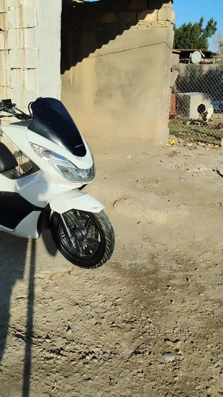 سلام عليكم شباب دراجه بي سي اكس جيل الثاني  للبيع نضيفه الدراجه مابيه اي نقص كفاله عامه ما مفتوح برغي بيه الدراجه كلش حلوه مكان وره بسمايه ناحيت الوحده قرب مجمع ريحانه السعر 11 ورقه الرقم ***********
