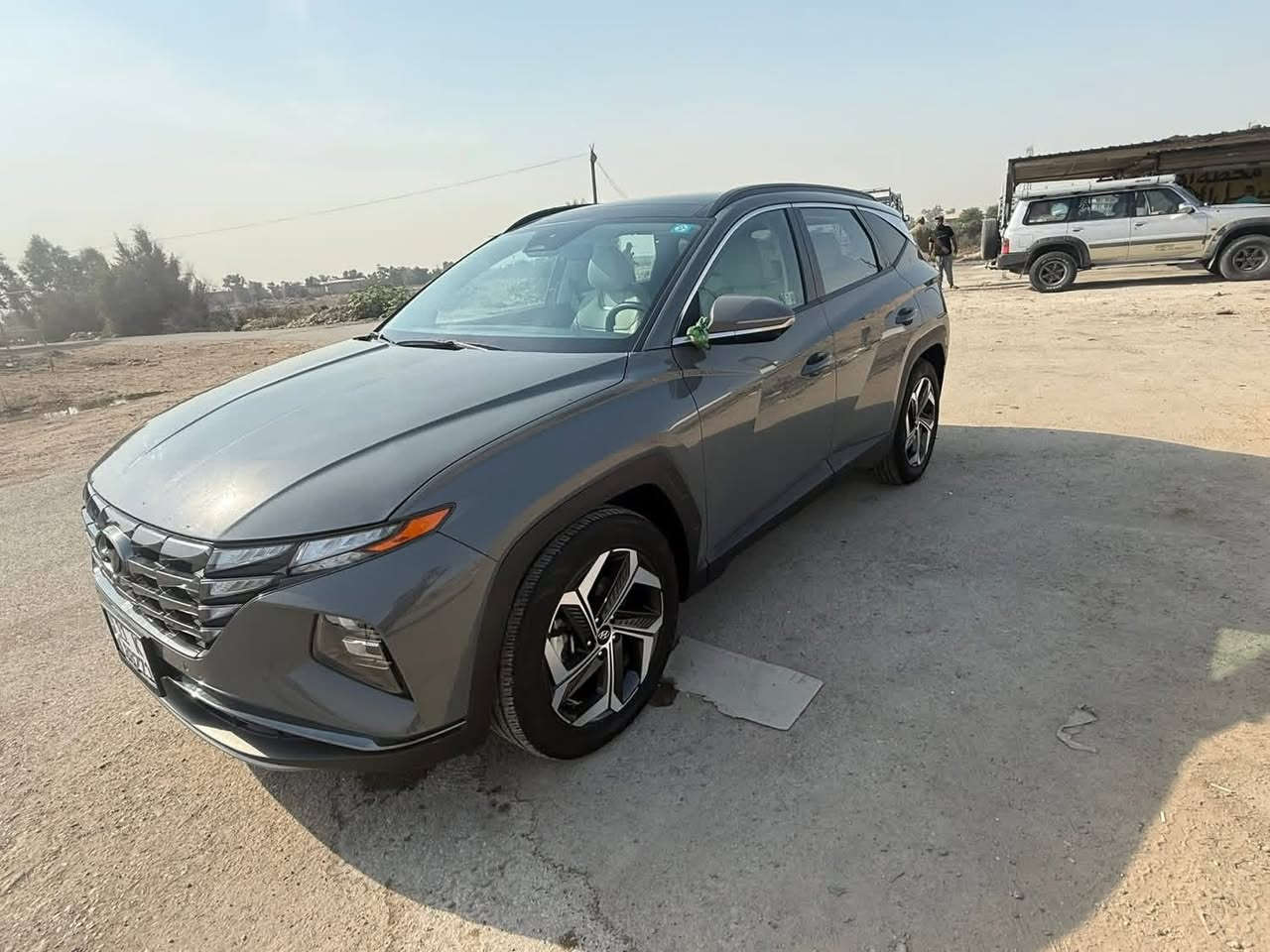 ......هونداي توسان بانزين 
موديل2024
....لمتد فوووول مواصفات بانوراما 
......... أعلى فئة بالتوسان جديدة جدَّاا 
محرك 2.5
........لون إسمنتي 
..داخل جلد ابيض
 
......المواصفات 
.... لمتد vip فول الفول أمريكي  
.............. LIMITED VIP
1- بصمة تشغيل 
2- بصمة أبواب لمس دخول ذكي 
3- بنوراما على طول السيارة 
4- صندوق كهرباء شفط 
5- كامرات 360 درجة
 ( جانبية - أمامية - خلفية ) 
6- كامرات مع الأشارة 
7- السيارة تتقدم وترجع بالبصمة 
8- تبريد وتدفئة بالكشنات كشنات أمامية وتدفئة بالكشنات الخلفية
9- رادرات وسياقة ذاتية 
10- الكشنات الأمامية كهرباء 
11- أضواء محيطية 
12- كشنات خلفية هيتر 
13- مرايات تعتيم ذاتي 
14- أبل كار بلي 
15- أندرويد أوتو 
16- شاشة دجيتل 3 أشكال للقيادة 
17- أشاير ترحيب 
18- أضواء أمامية LED زنون 
19- أضواء خلفية LED
20- نظام سماعات BOOS
21- فول أوامر صوتية 
22- جامات أوتو 
23- قطعتين تبريد 
24- إشارات ب المري
25- كير دگم 
26- شفتات ستيرن 
27- تحكمات ستيرن 
28- السيارة تو ويل 
29- هاند بريك بصمة 
30- شحن واير ليس 
31- منافذ شحن 
32- أوتو هولد 
33- تشغيل عن بعد 
34- السيارة أوتو بارك 
35- حساسات أمامية 
36- حساسات خلفية
السعر 215 وبيها مجال حق الجية 
العنوان بغداد بسمايه 
رقم الهاتف ***********
