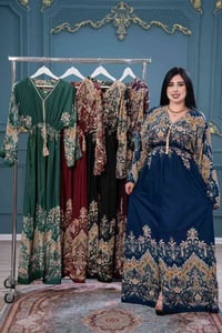 فستان نسائي • كشمير • مقاس ١ و٢