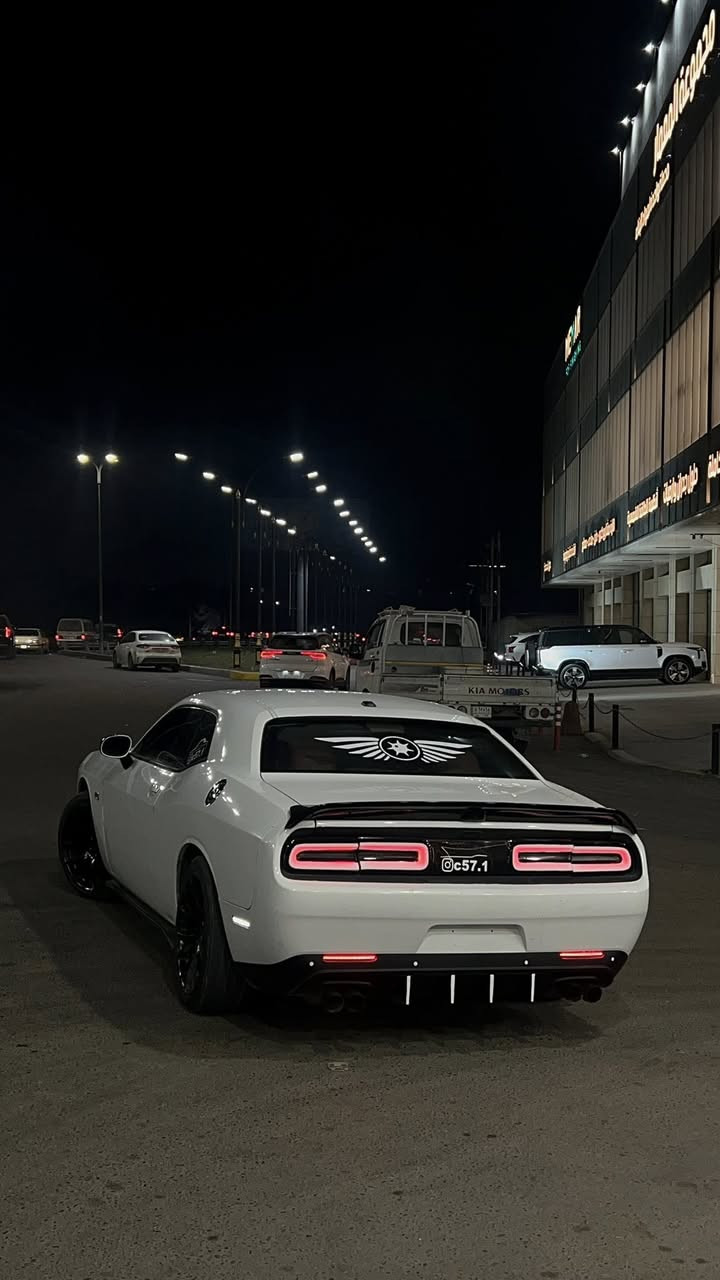 السلام عليك البانده للبيع🐼
دوج جالنجر 2013 RT mox قطعتين صبغ
السياره محدثه خارج بالكامل2020
 داخله جلد بلاد احمر كشنات كهرباء تدفه
عليه  منضومت غاز 60 لتر فول اقتصاديه 
ادامه :
1_منضومت احتراق 
2_فيت بم 
3_ تبريد تدفئه شغالات
4_حداديت السياره
5_مروحه جديده 
6_واتر بم جديد
تزويد:💀
1-شوته ڤالنت تنفس فول للمحرك
2_دبات سود موبرsrt
3_اكس بايب
4_بوابات 
5_بلكان ريسنك الاصليه
6_ويل srt
7_سبايدر ريد اي 
السياره حلو ومصروف عليه هواي ماشاء الله 🧿
السعر ب135وبيه مجال بصيط 
للاستفسار *********** مكاني بغداد زيونه
