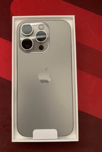 آيفون 16 برو • 128 • مقفل eSIM