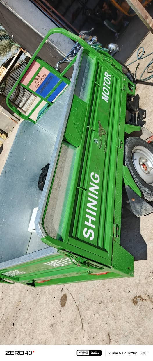 ستوته للبيع موديل ٢٣ مكفوله كفاله عامه اوراق كامله  مكان بابل بل حمزه الغربي وسعر ب٣ وبيه مجال شباب ماموجود عل خاص مارد  مكلف بنشر رقم ***********
