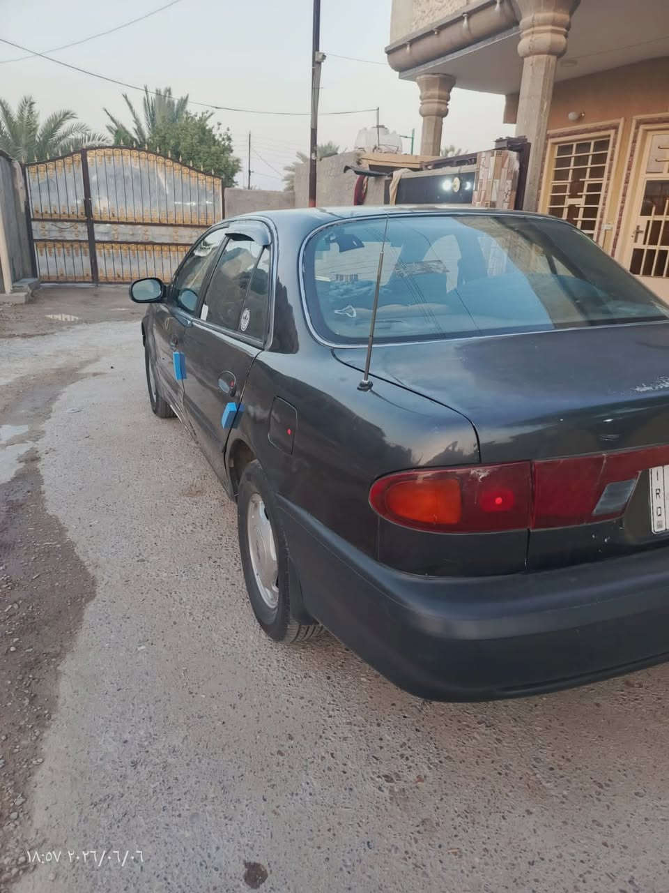 السلام عليكم سوناتا اوتو موديل 94رقم بغداد دولي باسمي سياره محرك كير سياره جاهزه رونات شغاله فقط الكيلو متر واكف مصبوغه حزام سياره كبل للشارع مابيها نقص مكان المشاهده قرب جامع الامام علي ***********السعر 43وبيها مجال حك الجيه
