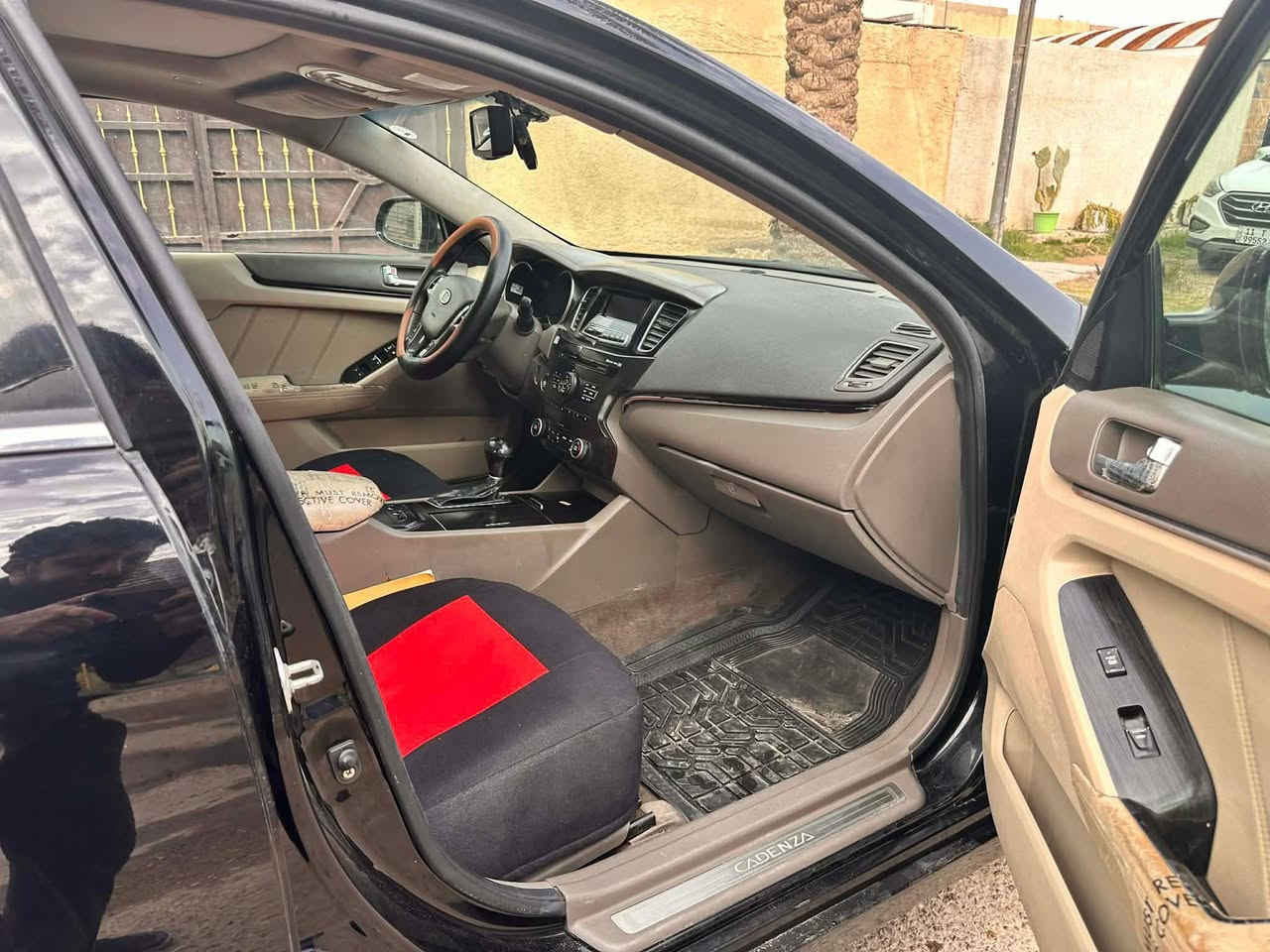 كيا كادنزا VIP خليجي فول مواصفات موديل 2012 بيه صبغ البنيد والباقي مكفول السنوية جديده  وباسمي ومكانه بغداد السعر 115 ورقه *********** بغداد, العراق
