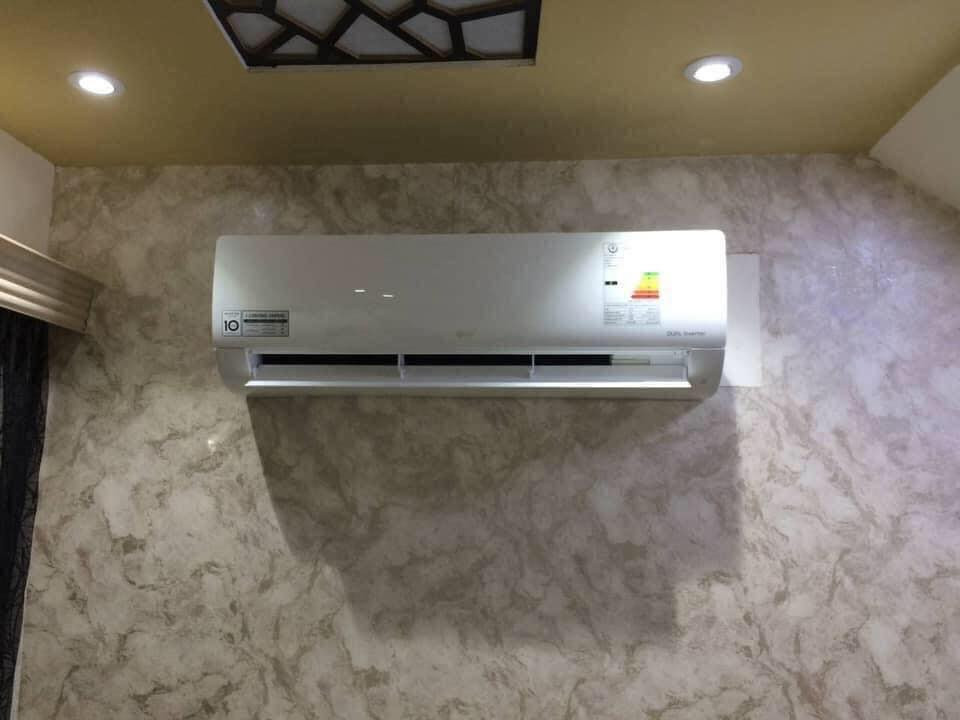 ❄️ بِسْمِ اللهِ الرَّحْمٰنِ الرَّحِيمِ ❄️🌟
🔥 أقوى عروض شهر 1 لتنصيب وصيانة السبلت – شغل مضمون 100% 🔧🔥

خلي بيتك دافي بالشتاء☀️ وبارد بالصيف ❄️🧊

📞 للحجز والاستفسار:

***********
***********
***********

هل السبلت عندك صار ضعيف؟ يحتاج تنظيف؟ أو الغاز ناقص؟

لا تتعب روحك! خدمتنا توصل لباب بيتك وبأقل الأسعار وأعلى جودة 👌💯

🧰 خدماتنا تشمل:

• تنصيب جميع أنواع السبالت (منزلية وتجارية)
• تنظيف احترافي للسبلت + تعبئة غاز
• صيانة كاملة مع تبديل قطع أصلية
• تبديل كمبريسر
• شحن غاز 410 و 22

🆕 خدمات إضافية:

• صيانة وتنظيف جميع أنواع السبالت
• تنظيف البيوت الجديدة من الأتربة وبقايا البناء
• تنظيف الشبابيك والزجاج تنظيف كامل
• نقل الأغراض والأثاث داخل البيت أو من بيت لبيت
• شد نقاط كهربائية
• ربط وايرات وتصليح أعطال كهرباء
• تصليح السخانات الكهربائية
• تصليح كهربائيات وشغل بسيط داخل المنزل

🛠️ ضمان:

• ضمان لمدة أسبوع كامل على كل خدمة

🏠 مناطق العمل:

📍 بغداد – الكرخ والرصافة
📍 كربلاء
📍 النجف
📍 بابل
📍 الأنبار
📍 الكوت

🟢 خارج بغداد: متوفر التنصيب بشرط وجود 4 سبالت أو أكثر

💥 عروض وخصومات خاصة بشهر 1 💥

✅ جودة عالية
✅ سرعة بالإنجاز
✅ أسعار تنافس الجميع
✅ خصم 20% إذا عندك أكثر من سبلت
✅ وما نطلع من يمّك إلّا وإنت راضي 100%

📩 للتواصل فقط عبر الاتصال أو واتساب:

📲 ***********

⚠️ غير متواجدين على الماسنجر
📵 مراسلة واتساب فقط لضمان الرد السريع

❤️ خدمة مجانية لتنصيب وتصليح السبلت للعوائل المتعففة – نحتسب الأجر لله ❤️

🌟 خدمتكم شرف إلنا… ونتمنى رضاكم ودعاؤكم حتى نسترزق بهالأيام ❤️
