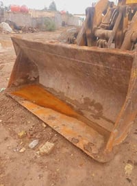 شاحنة ٧٠ • موديل ٨١ • ميسان