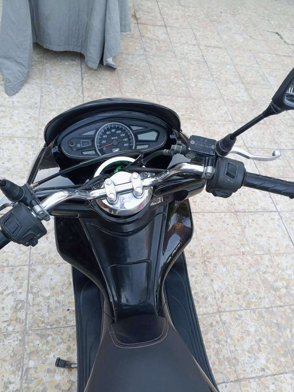 فالسلام عليكم دراجه للبيع اوتماتيك موديل 14كفاله عامه ياباني bsxالسعر1300وبيه مجال لاستفسار***********
