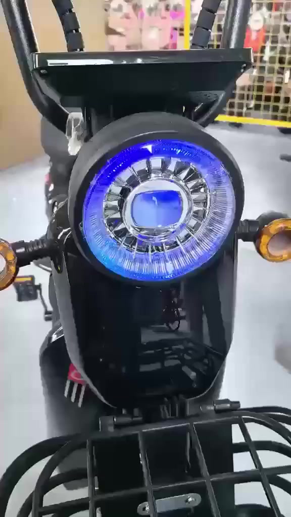 السلام عليكم دراجه شحن جديده بلكارتون ماماشيه زيرو سعرهه ٣٥٠ الف ***********
