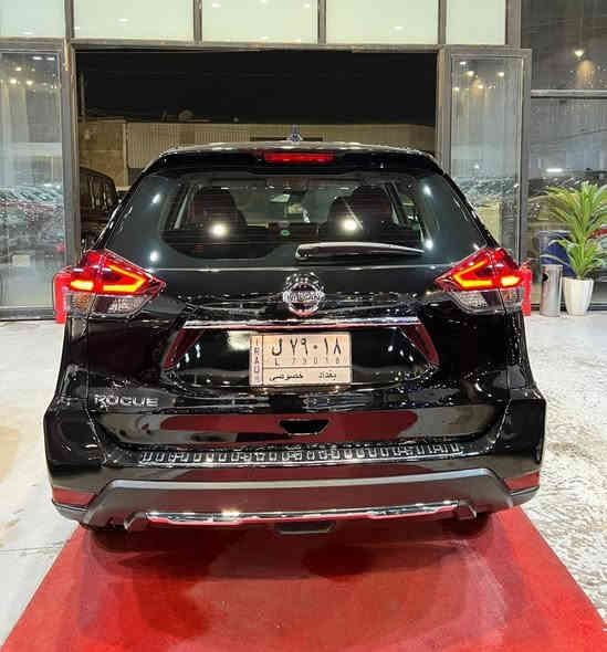 يالله 
السلام عليكم 
سياره نيسان روج ٢٠١٩ رقم بغداد حادثهاموضح بالصور
ماشيه ١٣٨ رقم بغداد 
نص فول كير مكينه تبريد كهربأئيات كلها شغاله مكينه 2500
كشنات جلد لون ماروني مميز السعر ١٢٥ ورقه وبيها مجال بسيط وماكو نيسان بهيج سعر 
مكان السياره بغداد ***********
***********
