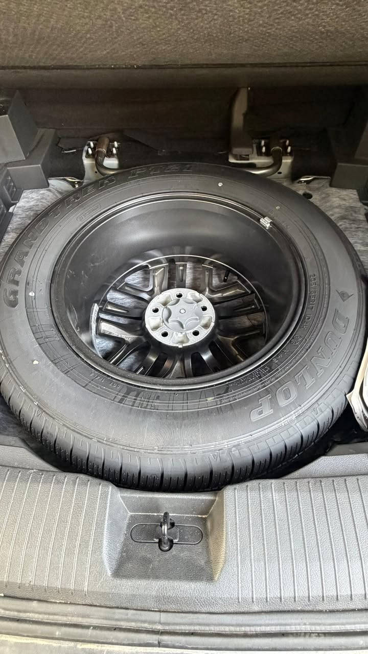 السلام عليكم نسيان أكس اترل 2025 زير طلعتها قبل 3 اشهر من شركه السور مكفوله كفاله عامه دعاميات مغلف ppf  أفلام حمايه المكان الكراده للتواصل *********** السعر 240
