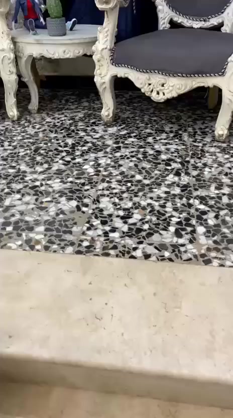 🏡 بيت للبيع – فرصة ذهبية

مساحة 100 متر
واجهية 5 متر ونزال 20 متر
3 طوابق بناء حديث 2024
✨ يتكون من:
▪️ 4 غرف نوم
▪️ 4 حمّامات
▪️ صالة استقبال واسعة
▪️ مطبخ حار وبارد داخل الصالة

تشطيب أنيق، تصميم عصري

 واستثمار مضمون

بيت متكامل وجاهز للسكن 👌

لأصحاب الذوق الراقي فقط

📍 الموقع: بغداد – بلديات – حي الصحفيين

📞 للاستفسار والمشاهدة الجدية خاص أو اتصال***********
