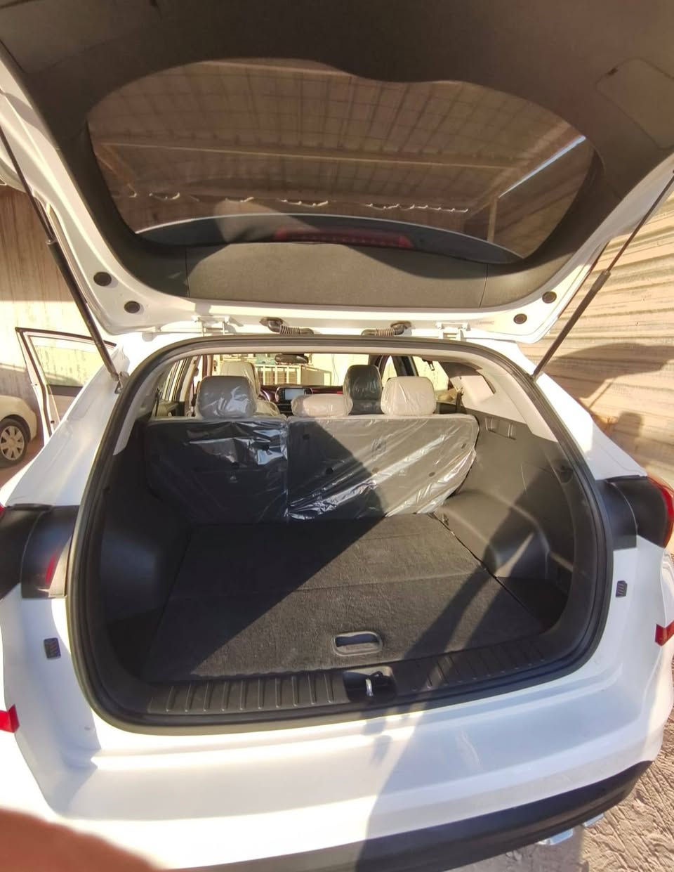 للبيع توسان 2019 وارد امريكي......
مواصفات السيارة: 

شاشة كبيرة
كامرة خلفية
تحكم ستيرن
سايد بريك بصمة
مثبت سرعة
نظام تثبيت مسار(وضعية قيادة) 
مانع انزلاق
اوتو هولد
مود درايف
رادار امامي

محرك السيارة 2000 حادث السيارة جدا خفيف كما موضح بالصورة قبق الجنطة مصلح عالبارد مرشوشة بدون دواخل السيارة ليبل واحد دعامياتها البلادية ايرباكات سليمة السيارة جداً نظيفة رقمها بابل...... 

السعر180 ورقة وبيها مجال 

مكان السيارة كربلاء 

للاستفسار الاتصال: 
***********
