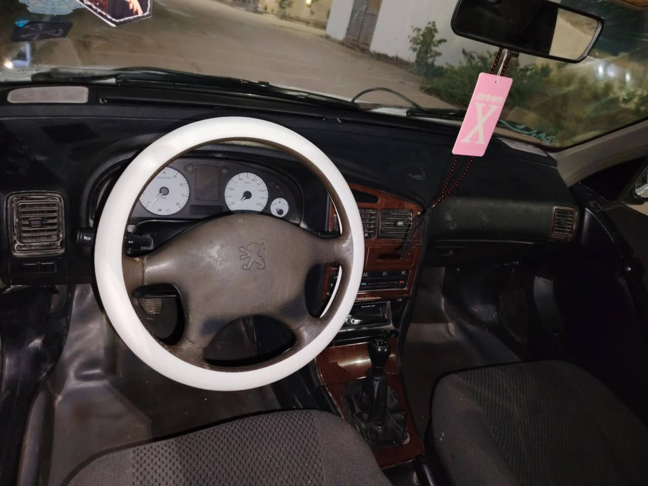 سلام عليكم ورحمة الله وبركاته (من رخصة مدير الكروب المحترم)  أخوان بيجو بارص رقم نجف دولي سنويه 2027 سياره بيه بنيد مبدل وبارد بجاملغ الخلفي مكان نجف السعر المطلوب 51 وبيه مجال حك الجية
رقم موبايل:  ***********
