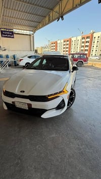 كيا K5 • ٢٠٢١ • مبدل و رش