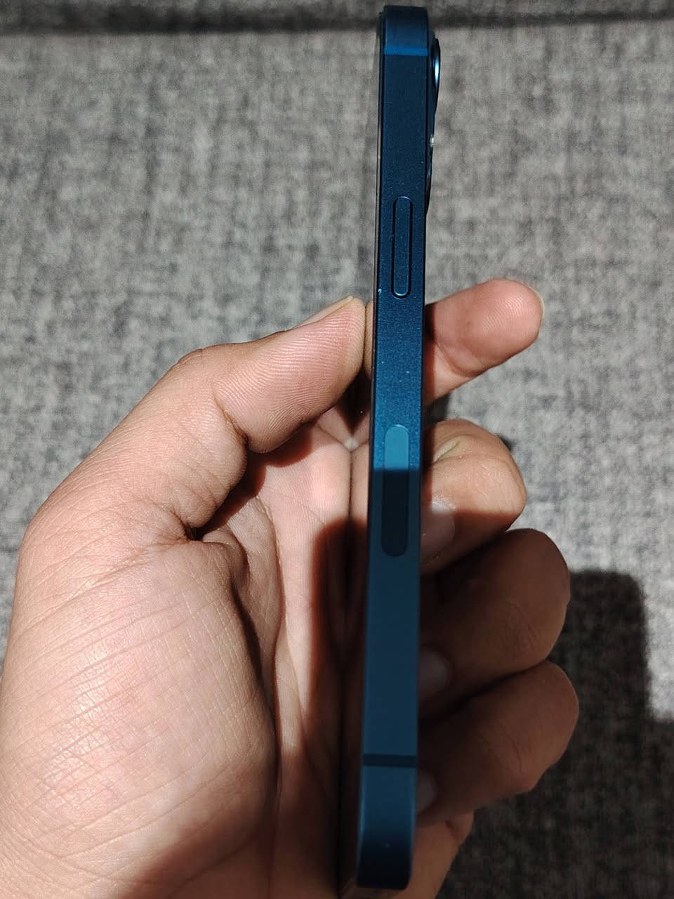 ١٣ عادي ذاكرة ١٢٨ دبل سيم كارت مبدل فقط بطارية اطيك بيهة ضمان سنة اصلي وكالة فقط ولباقي كلة شغال فيس أيدي اتصال بي والدكمة التعلي ول صامت واكفات وسماعة اتصال الة تفتح مايك فقط ولباقي كلة شغال اذة بي زلغ يرجع شرط  ابعلك اباب البيت اذة بي مشكلة يرجع مكاني نجف عباسية السعر خاص رقمي *********** بي واتساب
