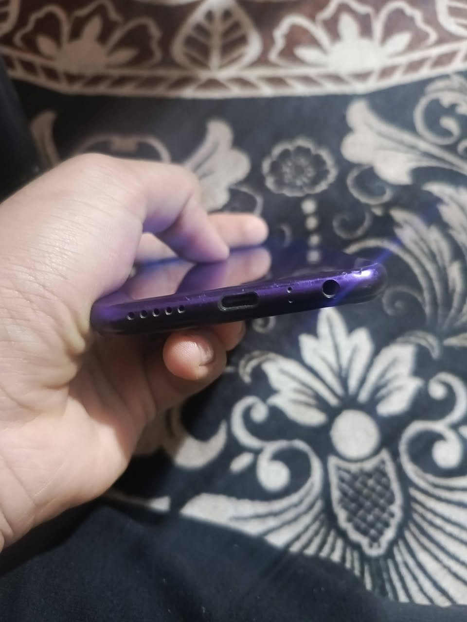 ريدمي نوت 8
ذاكرة 128 گيكا بايت
كامرة 48MB
مبدل شاشة وبي كسور خفيفة ب الحافة مال الشاشة 
للأستفسار واتساب / ***********
السعر 50
