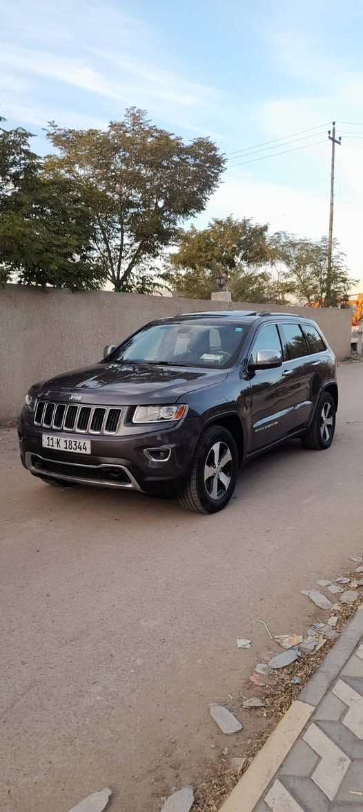 سلام عليكم جيب 2014 فول مواصفات المتدد محرك 6 سلندر رقمه بغداد مشروع وطني بسمي سياره جديده ومال بيت مراوس أو لبيع مكاني بغداد لسيديه وارد أمريكي بيه جملغ وبنيد باب كلير مراوس أو لبيع غير متواجد فيس خابرني ودلل *********** بغداد, العراق
