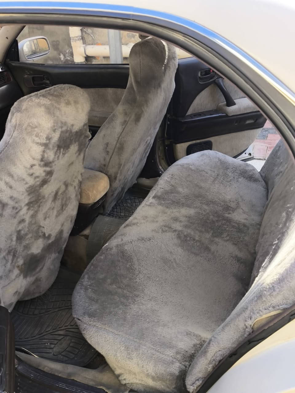 بطه موديل 93 مكان الشاميه السعر 60
***********
