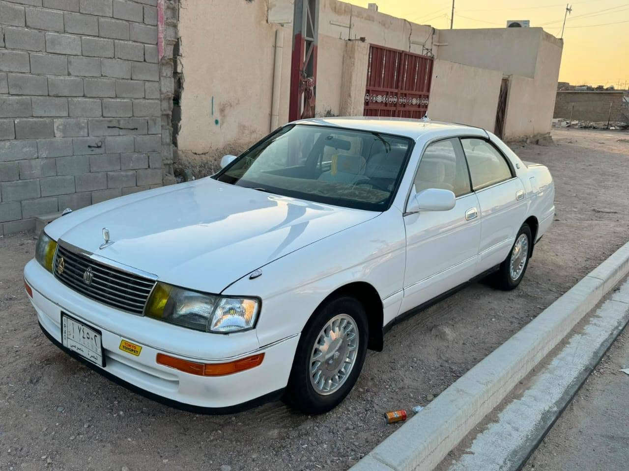 سلام عليكم من رخصت الادمن سيارة بطه متصل للبيع موديل1991 سيارة مكفولة من الكصه والنغل والعيب الشرعي تبريد شغال هستوا مسوي🥶  رقم سيارة بصرة اليف مشروع وطني سنوية مجددة 2028 مكينه وكير ثنين ونص نضاف تخم تاير وحدادة جدد كهربائيات سيارة كلها شغاله من طول الطول غرفة جديدة مكاني بصرة والسعر 50 وللاستفسار على الرقم *********** البصرة, العراق

