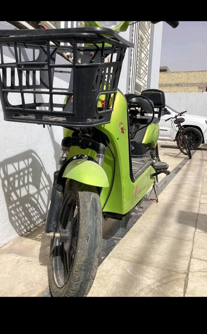 سلام عليكم
دراجة للبيع في نجف الاشرف 
دراجة نضيفة بيها عطل بصيط جدنا 
الشراي يدخلي على واتساب ***********
