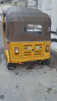 تفاصيل بل فديو باجاج  مديل ١٨  اوراق كامله  كير ومكينه خير من الله بدي كدامك نضيف مال عيشه من ايدك للشارع ربع متصرف عليها سعرها ٣،٧٥٠ الموقع الأمين الثانية شارع النواب *********** واتساب موجود
