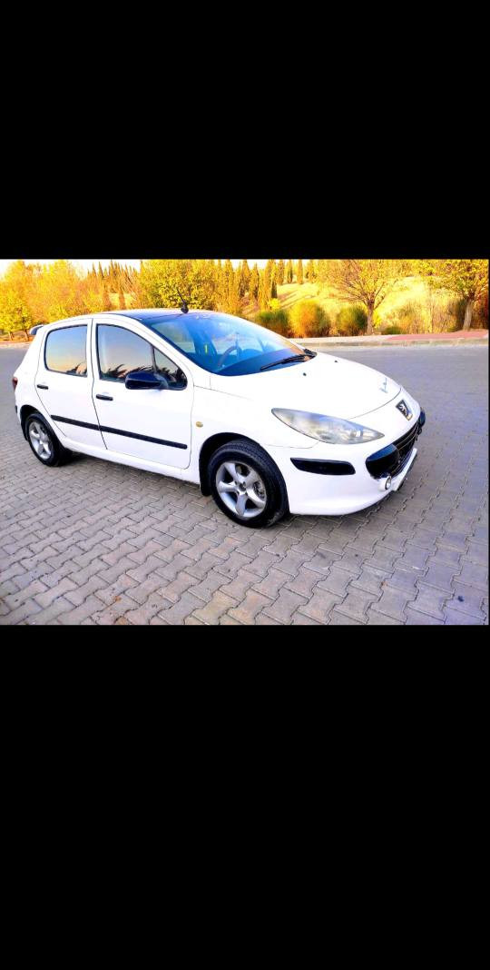 بیجۆ  فڕنسی مۆدیل2006
گیڕ  تۆماتیک  فول مواسەفا
  بی دعم بی لیدان
اڕم سۆران  سنوی جنوبی لە گڵە
هەردووکی بەشەرتی ئەوەلیات
پیوست بە وسف ناکات هه زار دینار مسرفی تیانیە  هه موو گیانی وک شریکە ایش اکات
تبرید و پاوەر و ایبی ایس و ارباکو گیڕی تۆماتیکو عادی
زینۆن و حاسو کامیرای دواوە و شاشە ایپات🌹جام کاربا  قفڵ مرکزی اوینە کاربا  چوار تای تازەی لە ژیرایە
تازە ڕۆنو هایدرۆلیکم گۆڕیوە
  هه مو گیانی بە شە رتی دە فیتر  
  
نرخ47 گەڵا   
                     لەسلیمانی

***********            *********** السليمانية, العراق
