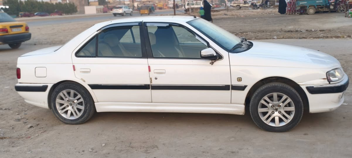 بيجو مديل 21 مكينه كير جدد بيها طخه چاملغ خلفي الايسر خلف السايق
السعر ب 63 وبيها مجال 
الرقم؛***********
***********
