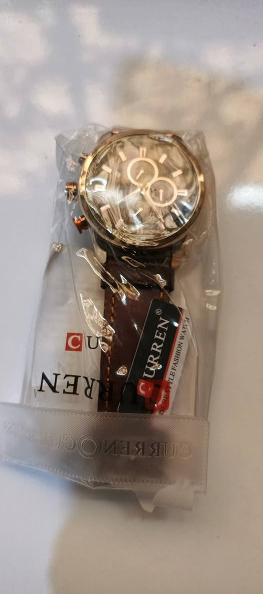 ساعة رجالي فخمة كل سناترها شغالة قيمها و بالعافية جديدة


**إذا كنت صاحب هذا الإعلان وتريد حذفه لأي سبب، رجاءا أرسل رسالة إلى الدعم الفني**