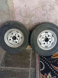 تايرات للبيع • نضيفات • مركز حي اور