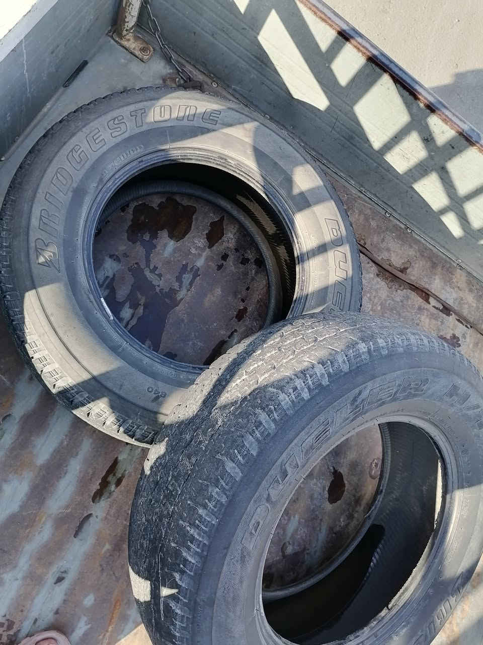 سلام عليكم خوان عدي تايرات مال فورويل 2014سعر 70الف مكاني صويره حي جاهد ***********
