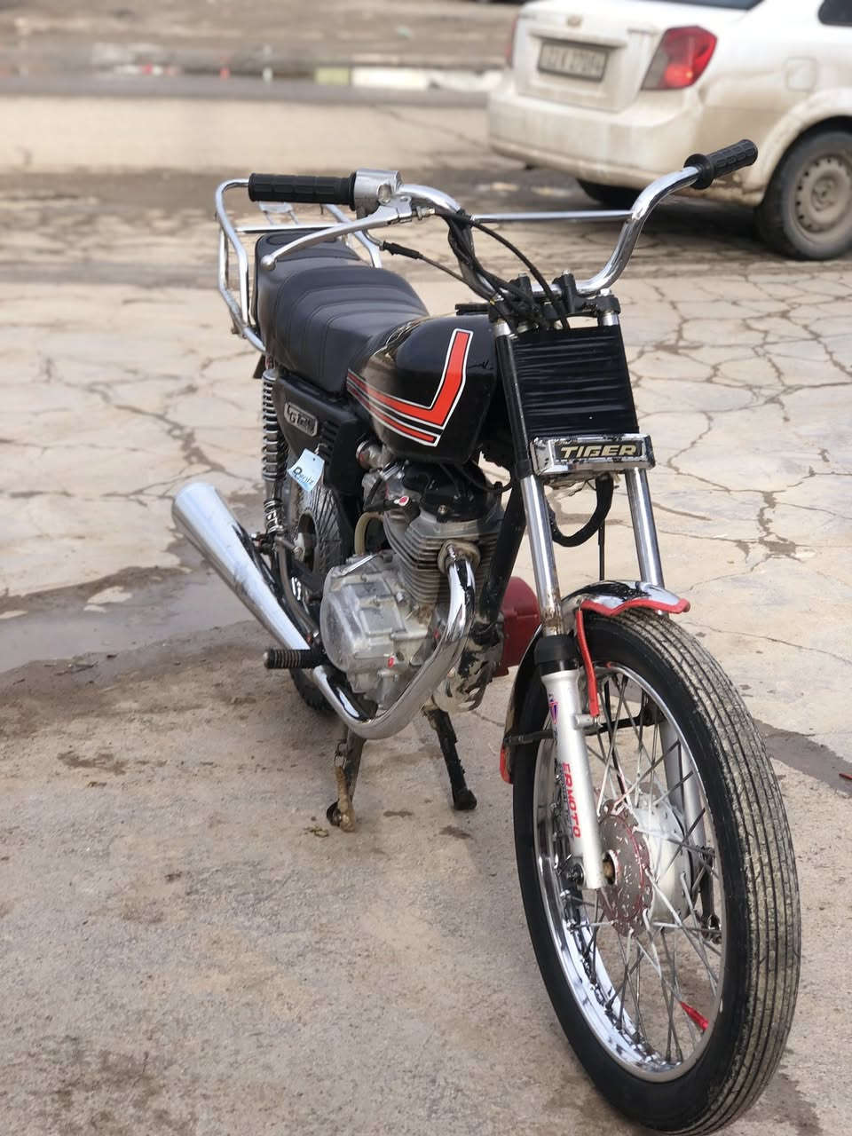 يوفروشتن  نرخ 250 راقم *********** ماكينه تايگر 125
ماتور2017
