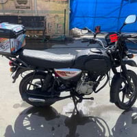 السلام عليكم بوكسر موديل2023طالعه بال2024 المكينه مكفوله وحلوه وبلاديه...