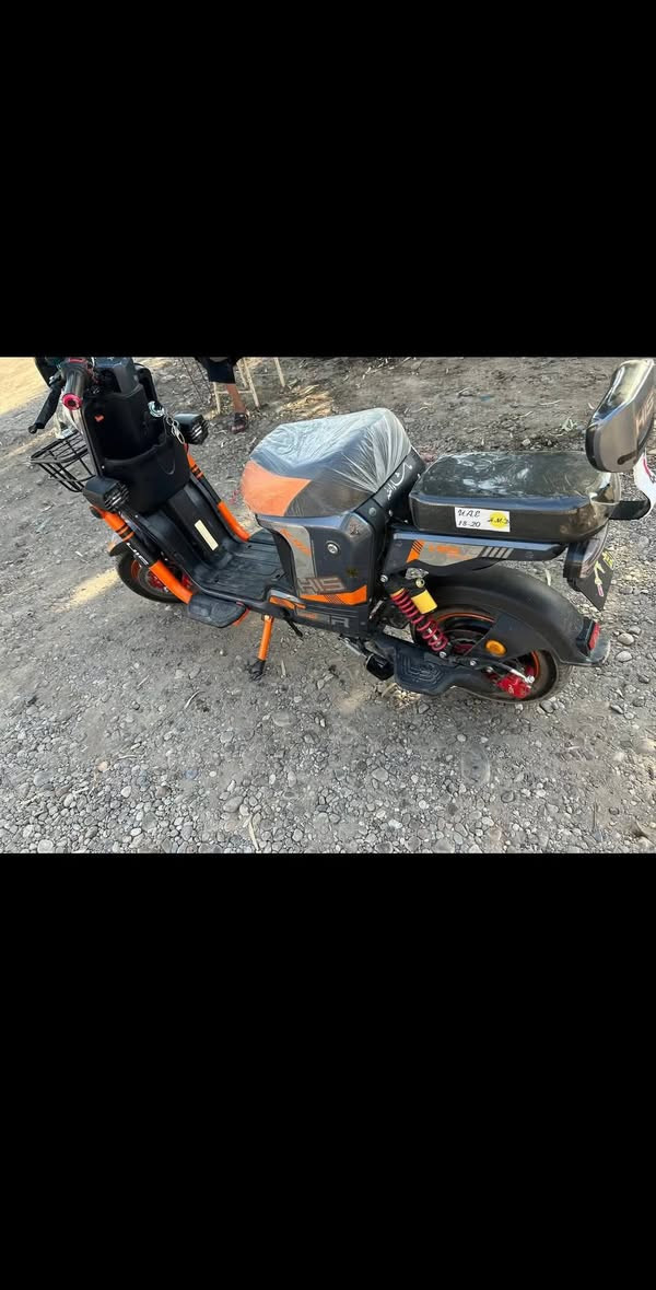 سلام عليكم باسكل شحن للبيع X900موديل 2025 خمس بطاريات اكبار السعر 425وبي مجال الاستفسار على هاذة الرقمم
***********
