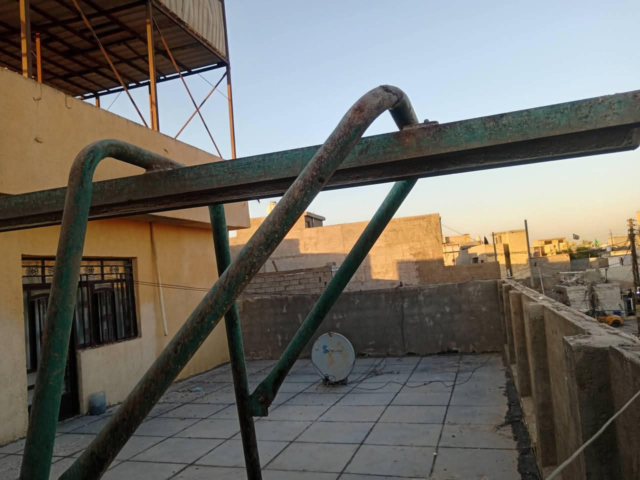سلام عليكم ونج ايطالي البيع وياه عربانه وحده العنوان بغداد شهداءالبياع قرب سوق رضا  ***********
