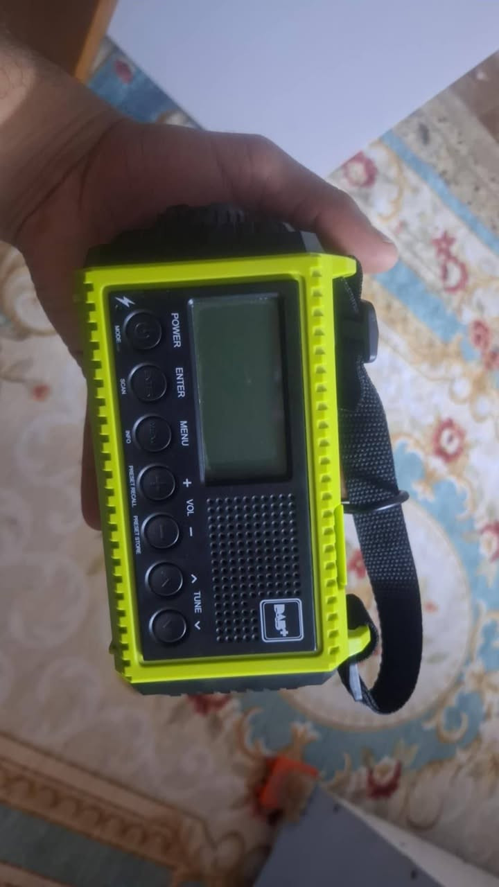 سلام عليكم
اخوان قطعتين راديو تخيم اجهزه فاخره ابمعنى الكلمه 
نضام شحن تايب سي وهندر يدوي وطاقه شمسيه 
لايت 

قطعتين خلونه سعر بيهن والف عافيه علياخذهن


**إذا كنت صاحب هذا الإعلان وتريد حذفه لأي سبب، رجاءا أرسل رسالة إلى الدعم الفني**