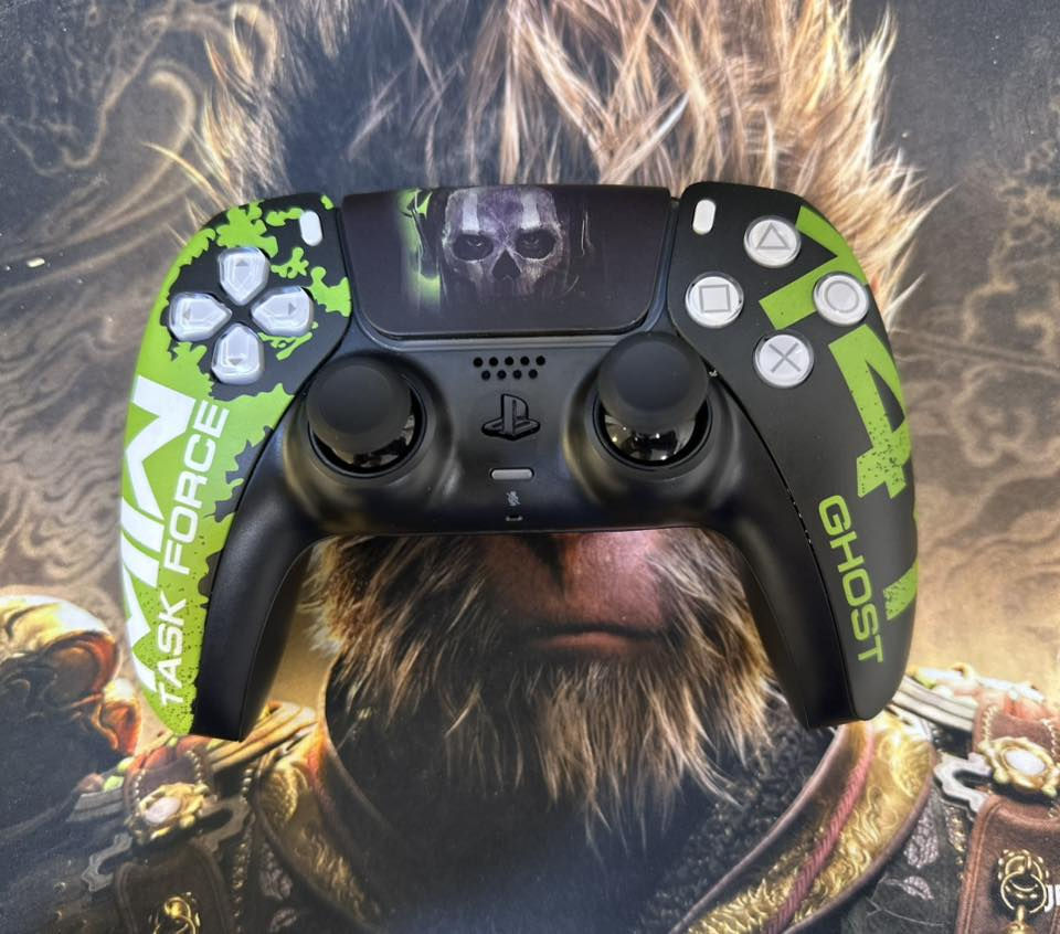 سلام عليكم جوستك PC5 احترافيه اصليه 
كير مغناطيسي 
دكم ماوس 
سعر 190 
رقم وتساب للتواصل ***********
